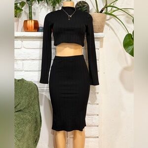 Chic Black Ribbed Skirt Set
